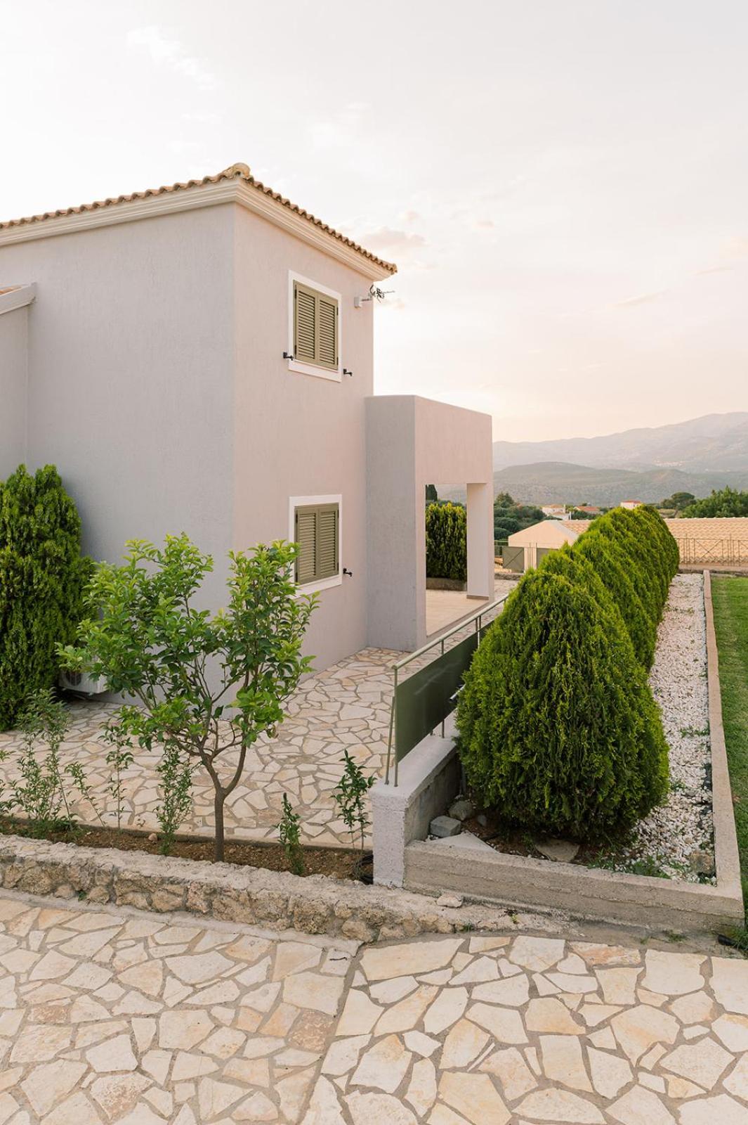 Vasilopoulos Residences - Villa Emelia With Shared Pool Argostoli  Exteriör bild