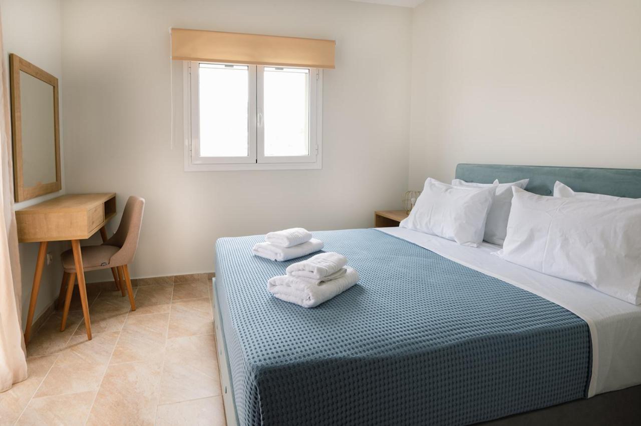 Vasilopoulos Residences - Villa Emelia With Shared Pool Argostoli  Exteriör bild