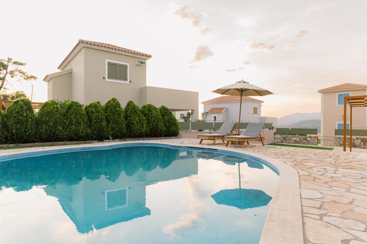 Vasilopoulos Residences - Villa Emelia With Shared Pool Argostoli  Exteriör bild